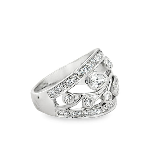 Kirkland Jewelry Estate | 14K White Gold Diamond Ring