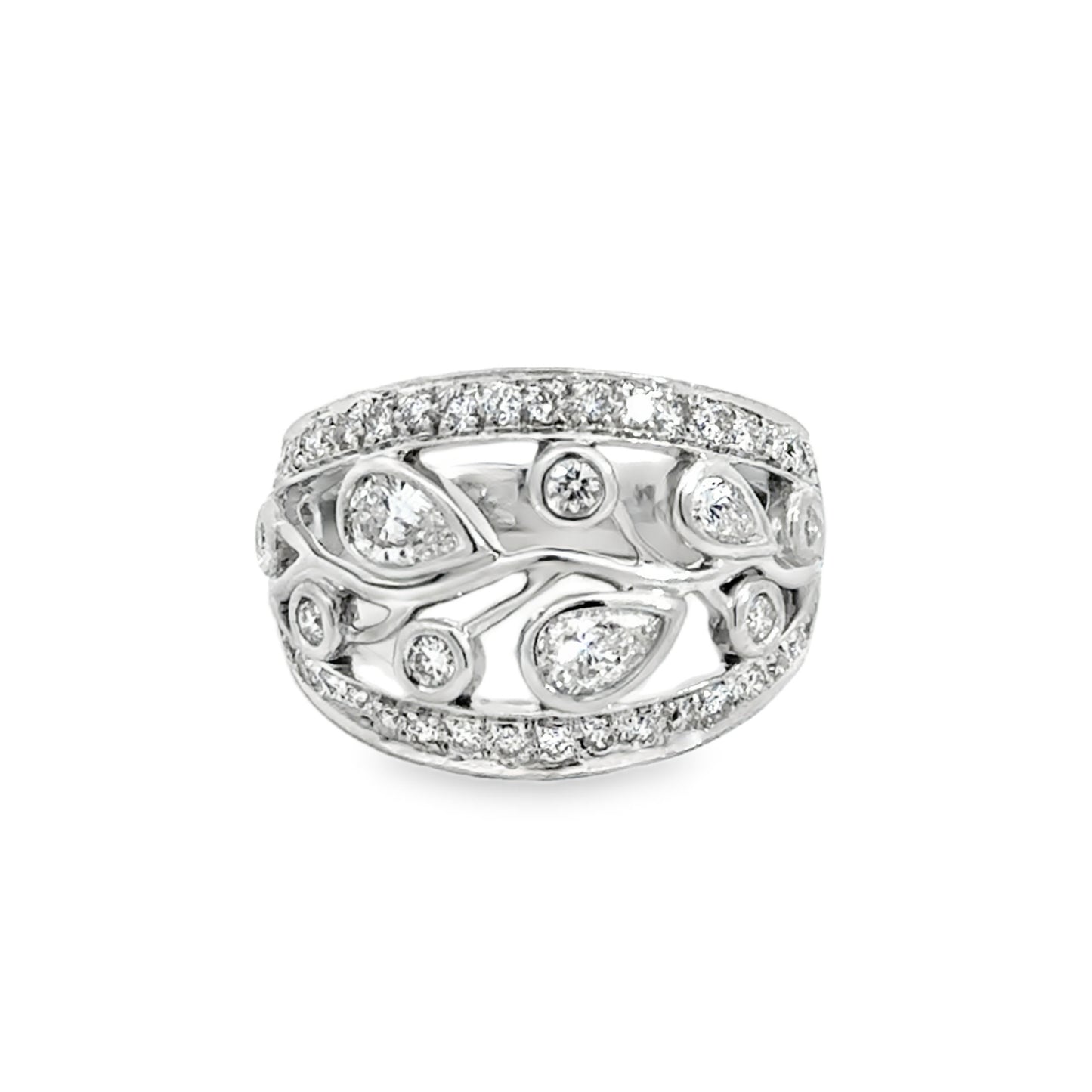 Kirkland Jewelry Estate | 14K White Gold Diamond Ring