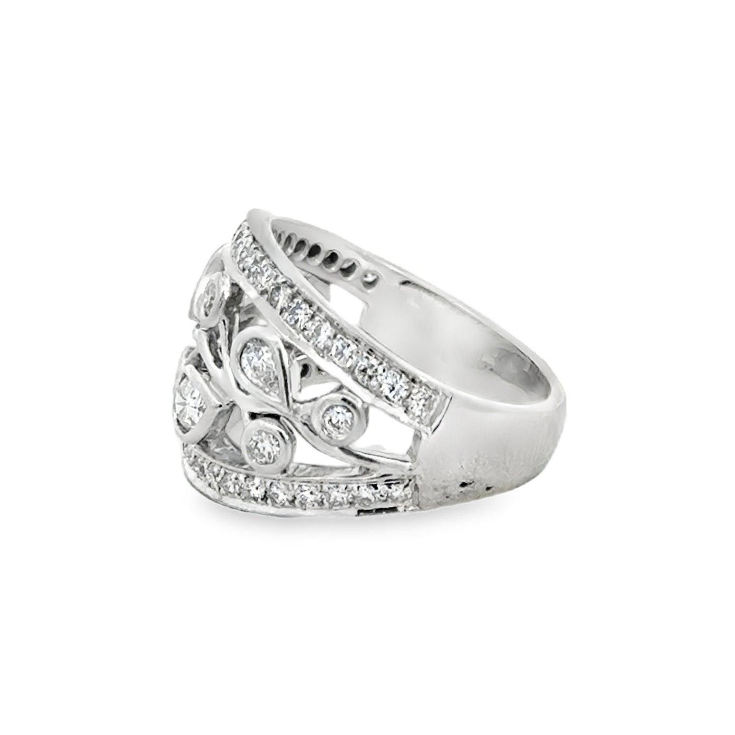 Kirkland Jewelry Estate | 14K White Gold Diamond Ring