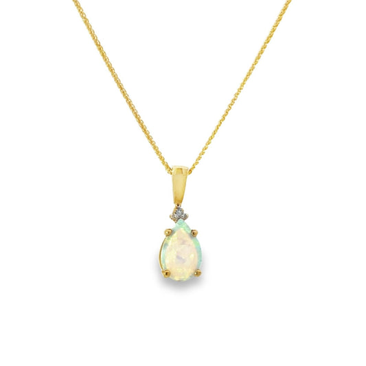 Kirkland Jewelry Estate | 14K Yellow Gold Opal Necklace