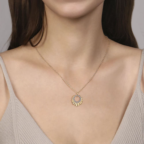 14K Yellow Gold Diamond and Diamond Cut Texture Pendant Necklace