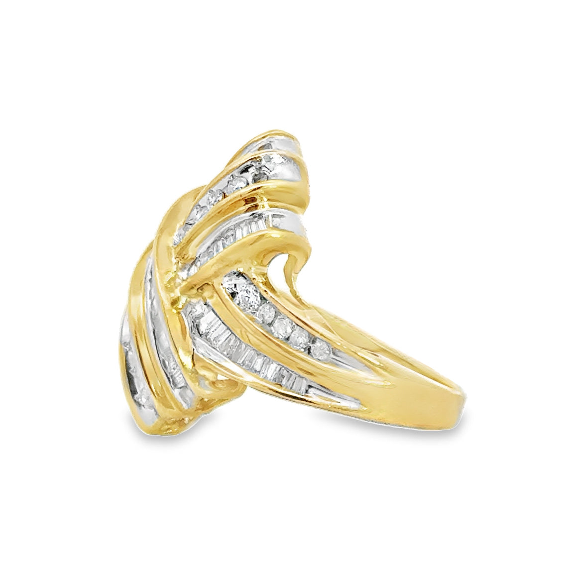 Kirkland Jewelry Estate | 14K Yellow Gold Diamond Fashion Ring