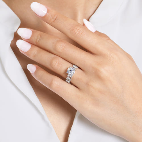 Diamond Solitaires/ Engagement Ring