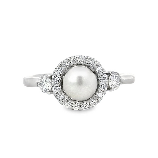Kirkland Jewelry Estate | 14K White Gold Diamond and Pearl Ring