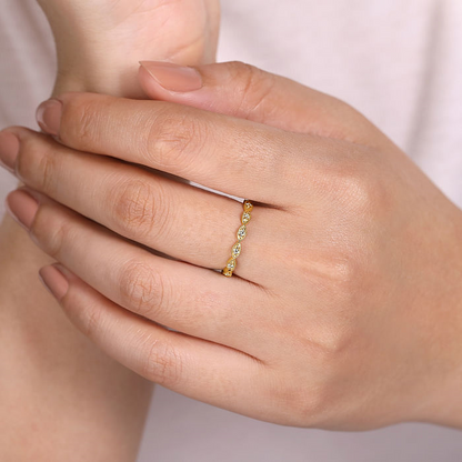 14K Yellow Gold Twisted Diamond Stackable Ring