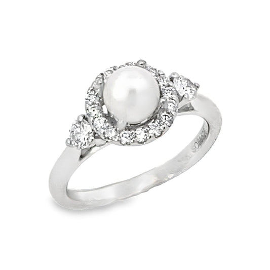 Kirkland Jewelry Estate | 14K White Gold Diamond and Pearl Ring