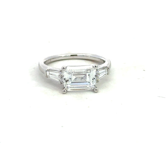 Diamond Solitaires/ Engagement Ring