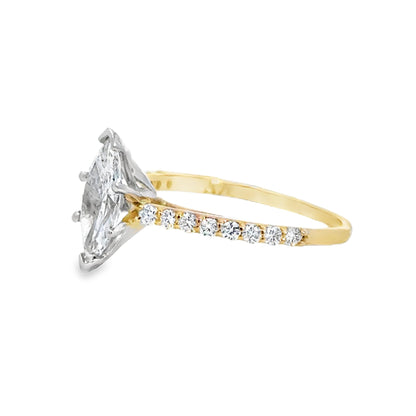 Kirkland Jewelry Estate | 14K Marquise Cut Diamond Engagement Ring