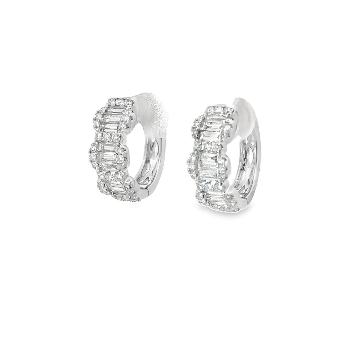 Kirkland Jewelry Estate | 18K White Gold Diamond Hoops