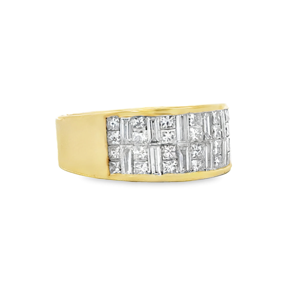 Kirkland Jewelry Estate | 18K Yellow Gold Diamond Band