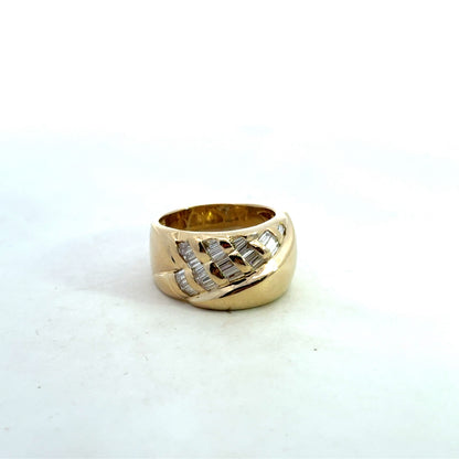 Kirkland Jewelry Estate - 18K Yellow Gold Baguette Diamond Ring - 1.25 Carats