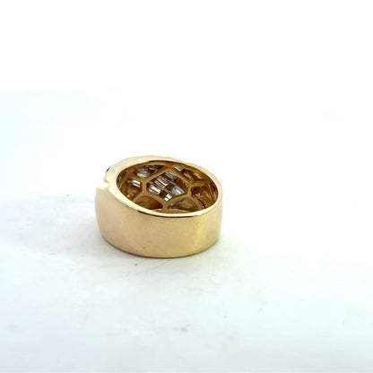 Kirkland Jewelry Estate - 18K Yellow Gold Baguette Diamond Ring - 1.25 Carats