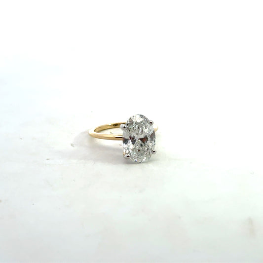 Kirkland Jewelry Estate - 14K Lab-grown Oval Diamond Solitaire Engagement Ring - 4.02 Carats