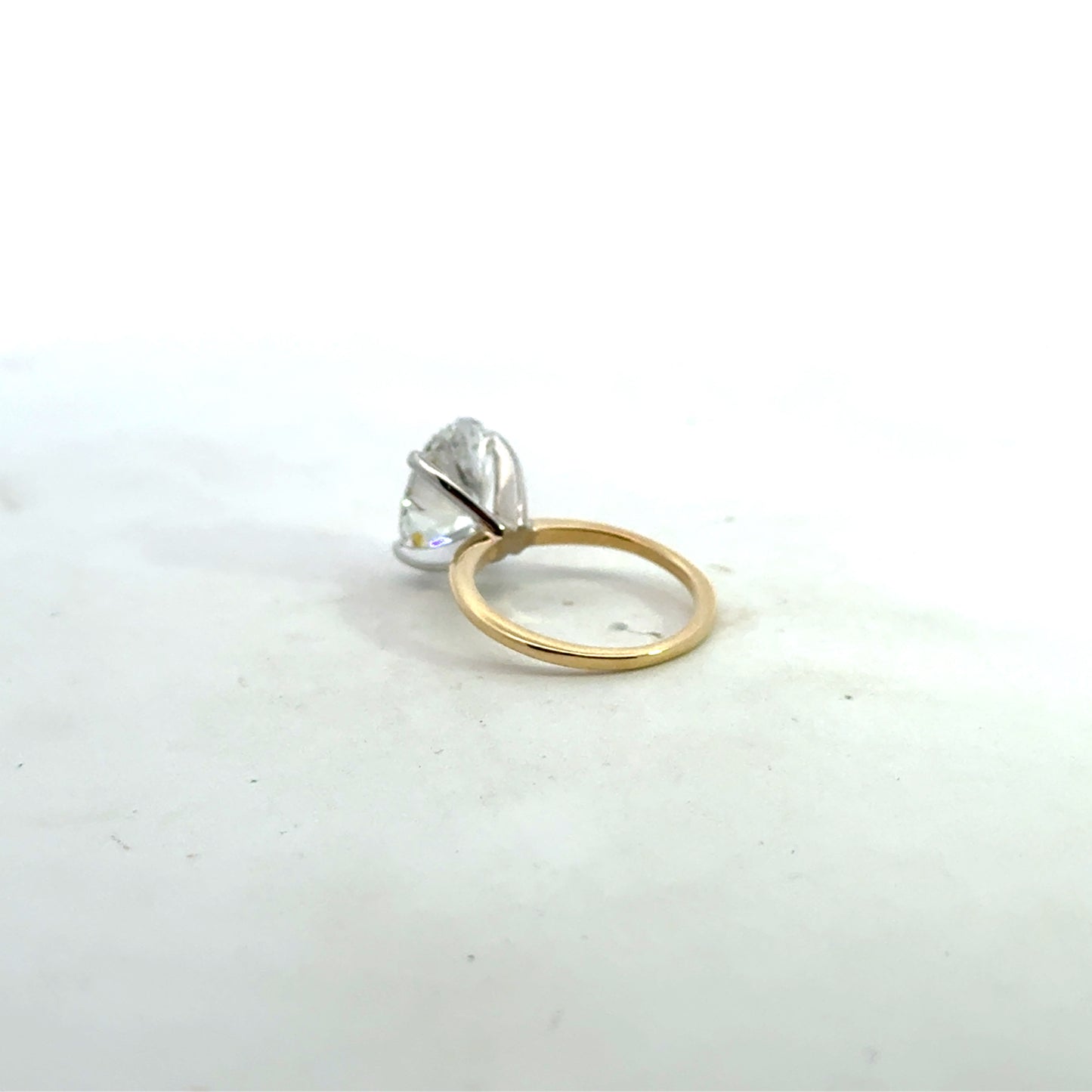 Kirkland Jewelry Estate - 14K Lab-grown Oval Diamond Solitaire Engagement Ring - 4.02 Carats