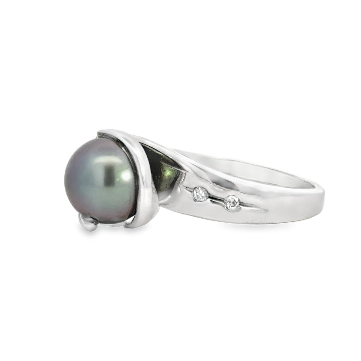 Kirkland Jewelry Estate | 14K White Gold Diamond and Black Pearl Ring