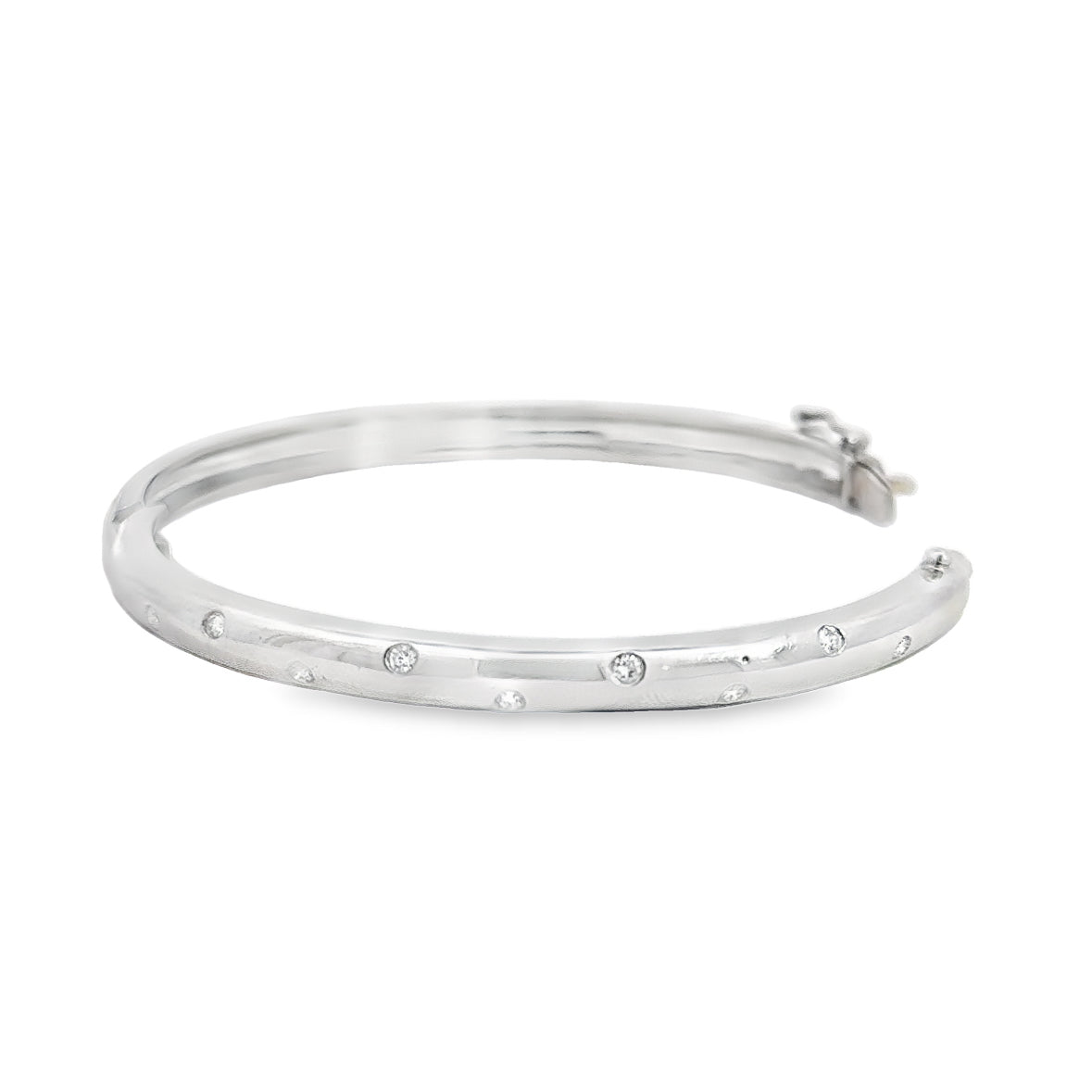 Kirkland Jewelry Estate | 14K White Gold Diamond Bracelet