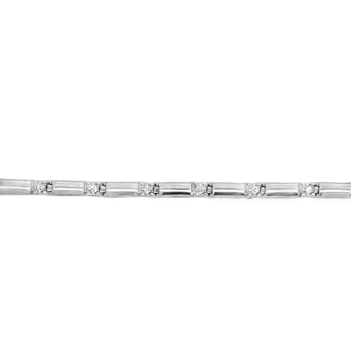 Kirkland Jewelry Estate | 10K White Gold Diamond Bracelet