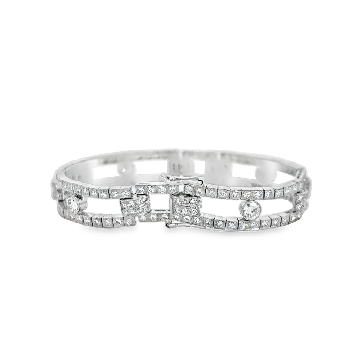 Kirkland Jewelry Estate | 18K White Gold Diamond Bracelet