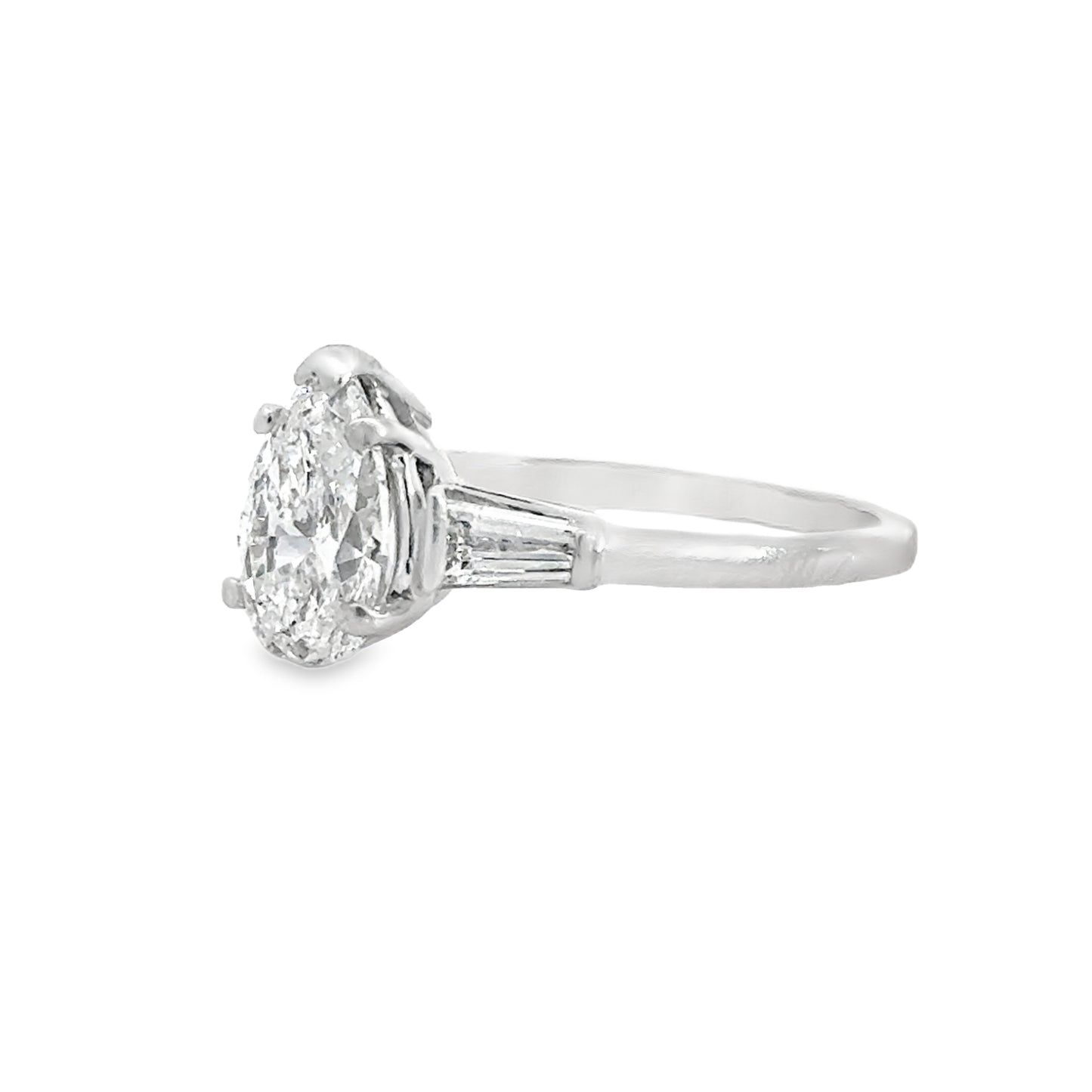 Kirkland Jewelry Estate | 14K White Gold Pear and Tapered Baguette Diamond Ring