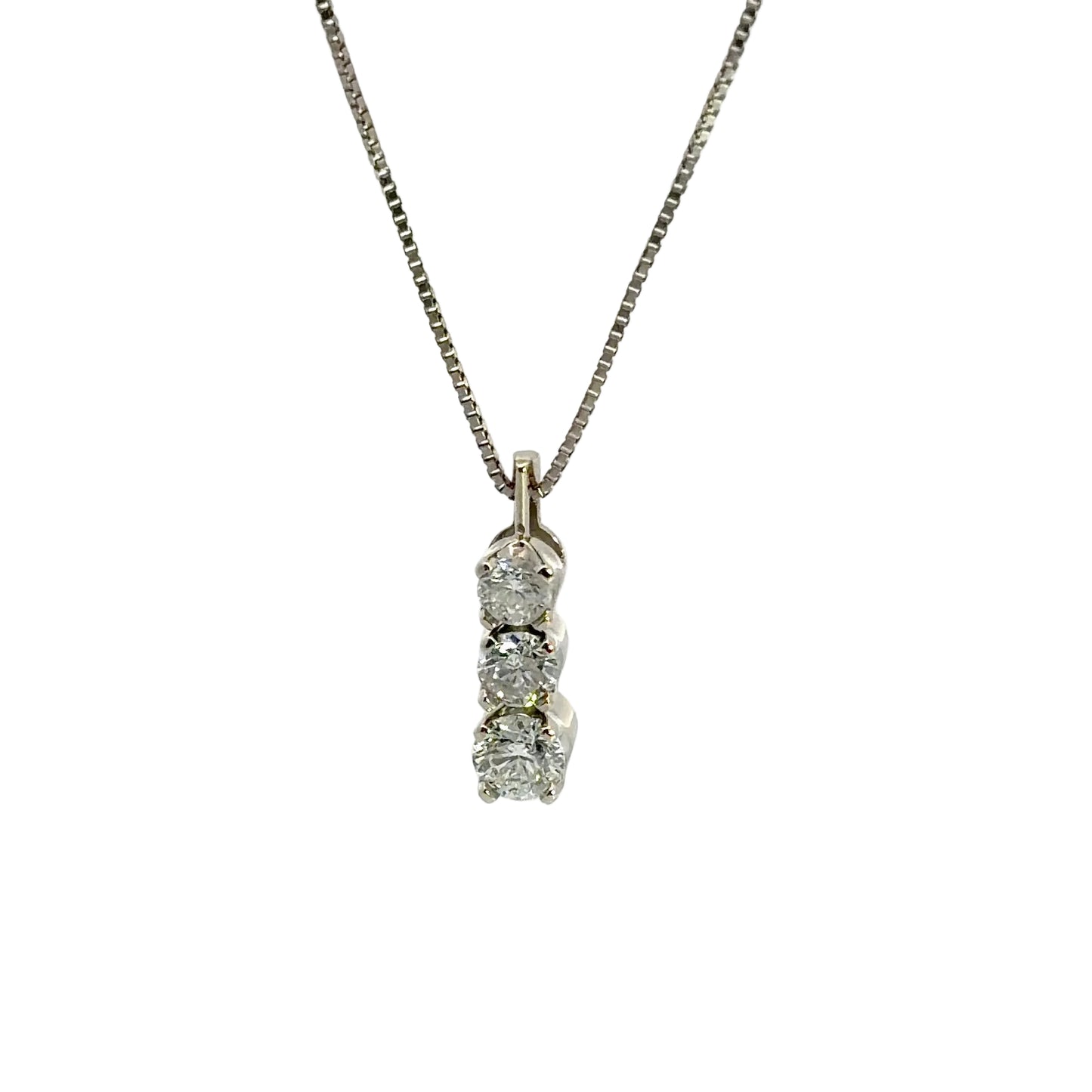 Kirkland Jewelry Estate | Ladies 14K White Gold Diamond Pendant