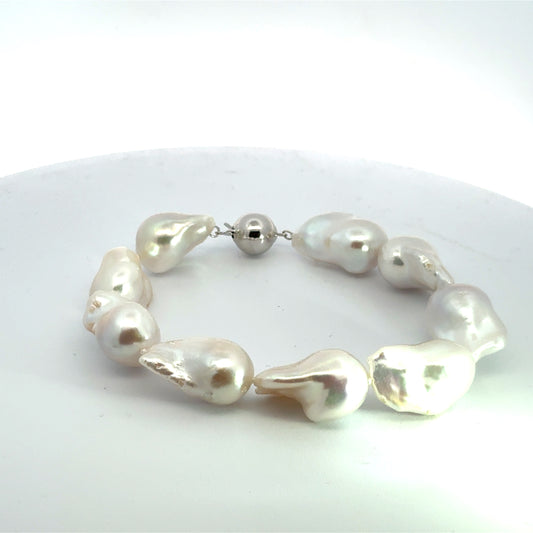 Pearl Bracelet
