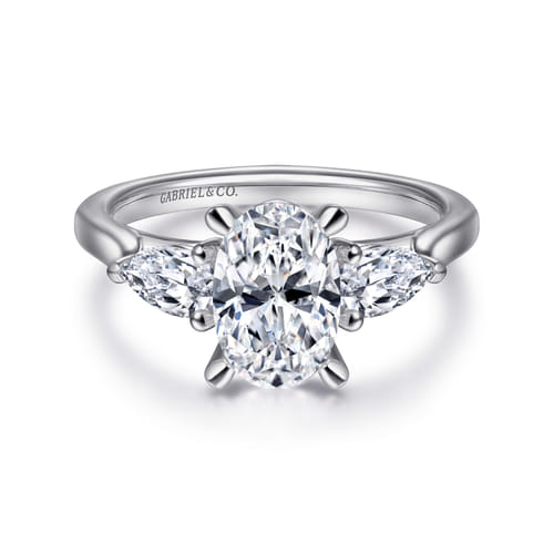 Diamond Solitaires/ Engagement Ring