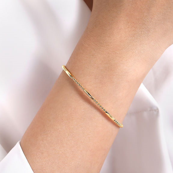 14K Yellow Gold Bujukan Open Bangle